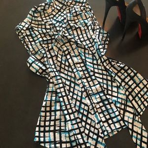 Tahari printed Tie Neck Sleeveless Top